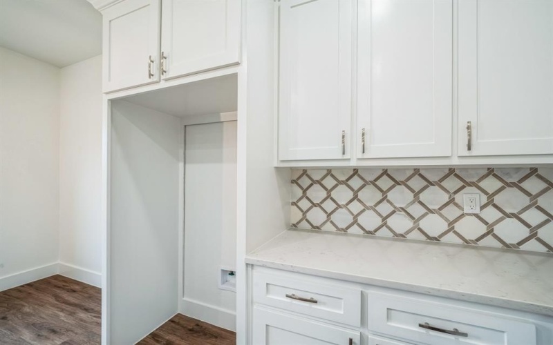 5912 Tin Top Highway, Granbury, TX 76048, 3 Bedrooms Bedrooms, ,2 BathroomsBathrooms,Residential,For Sale,5912 Tin Top Highway,20825602