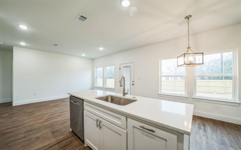 5912 Tin Top Highway, Granbury, TX 76048, 3 Bedrooms Bedrooms, ,2 BathroomsBathrooms,Residential,For Sale,5912 Tin Top Highway,20825602