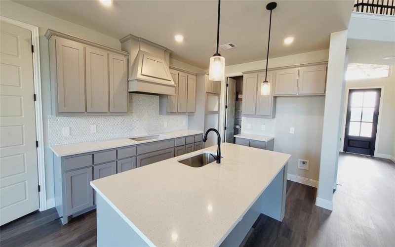 6831 Hayes Road, Midlothian, TX 76065, 5 Bedrooms Bedrooms, ,3 BathroomsBathrooms,Residential,For Sale,6831 Hayes Road,20826008