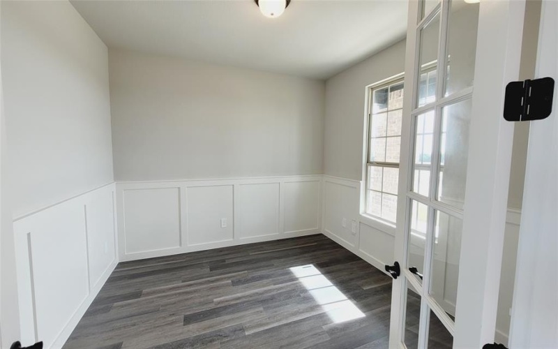 6831 Hayes Road, Midlothian, TX 76065, 5 Bedrooms Bedrooms, ,3 BathroomsBathrooms,Residential,For Sale,6831 Hayes Road,20826008