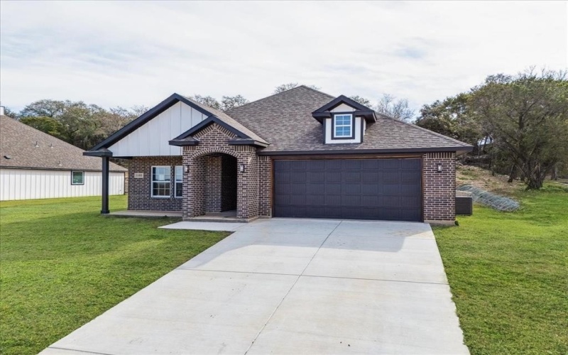 1103 Bandera Trail, Granbury, TX 76048, 3 Bedrooms Bedrooms, ,2 BathroomsBathrooms,Residential,For Sale,1103 Bandera Trail,20822857