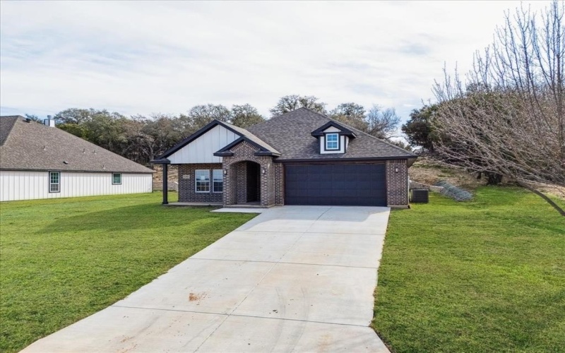 1103 Bandera Trail, Granbury, TX 76048, 3 Bedrooms Bedrooms, ,2 BathroomsBathrooms,Residential,For Sale,1103 Bandera Trail,20822857