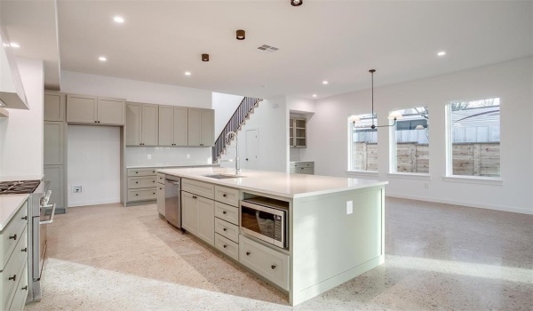 1611 Nancy Lane, River Oaks, TX 76114, 4 Bedrooms Bedrooms, ,2 BathroomsBathrooms,Residential,For Sale,1611 Nancy Lane,20823100