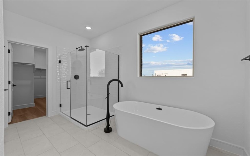 3501 Hickory Street, Sherman, TX 75092, 5 Bedrooms Bedrooms, ,5 BathroomsBathrooms,Residential,For Sale,3501 Hickory Street,20823250