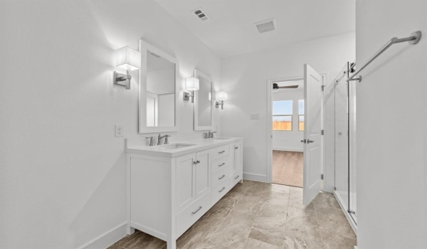 619 Sunflower Trail, Sherman, TX 75092, 4 Bedrooms Bedrooms, ,2 BathroomsBathrooms,Residential,For Sale,619 Sunflower Trail,20823279