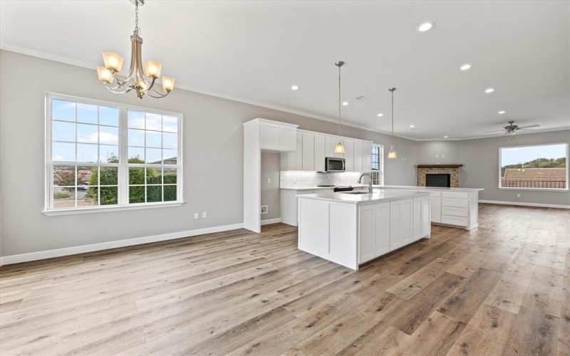 5128 Country Club, Granbury, TX 76049, 4 Bedrooms Bedrooms, ,3 BathroomsBathrooms,Residential,For Sale,5128 Country Club,20823303