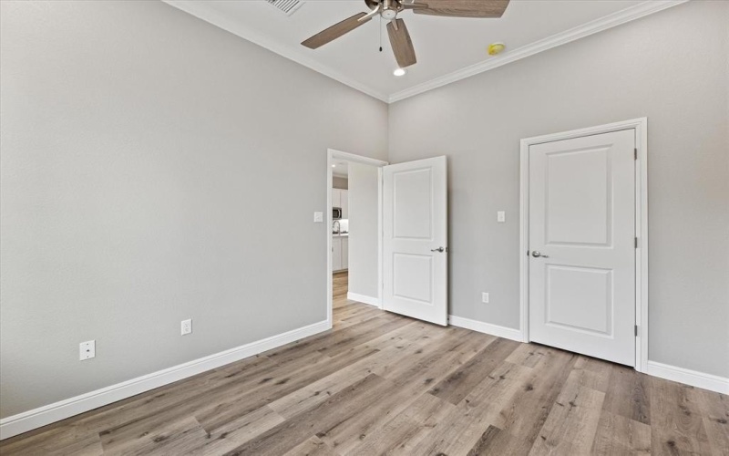 5128 Country Club, Granbury, TX 76049, 4 Bedrooms Bedrooms, ,3 BathroomsBathrooms,Residential,For Sale,5128 Country Club,20823303