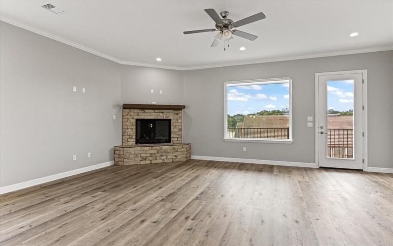 5128 Country Club, Granbury, TX 76049, 4 Bedrooms Bedrooms, ,3 BathroomsBathrooms,Residential,For Sale,5128 Country Club,20823303