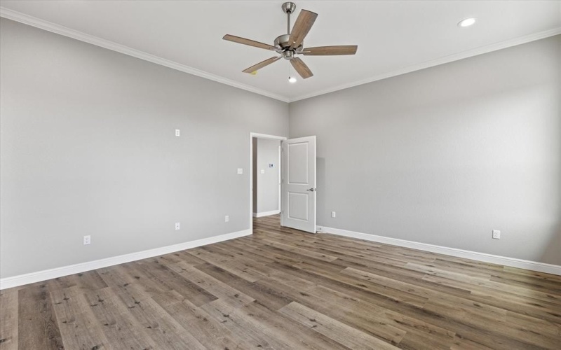 5128 Country Club, Granbury, TX 76049, 4 Bedrooms Bedrooms, ,3 BathroomsBathrooms,Residential,For Sale,5128 Country Club,20823303