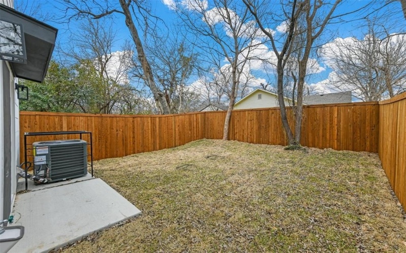 4519 Metropolitan Avenue, Dallas, TX 75210, 4 Habitaciones Habitaciones , ,2 BañosBaños,Residential,En Venta,4519 Metropolitan Avenue,20823505