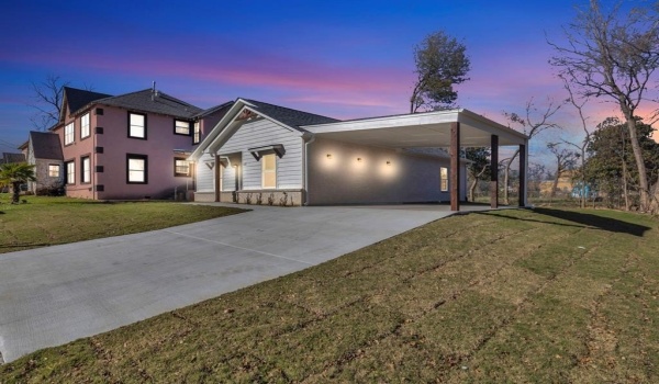602 N Bois D Arc Avenue, Tyler, TX 75702, 3 Bedrooms Bedrooms, ,2 BathroomsBathrooms,Residential,For Sale,602 N Bois D Arc Avenue,20823686