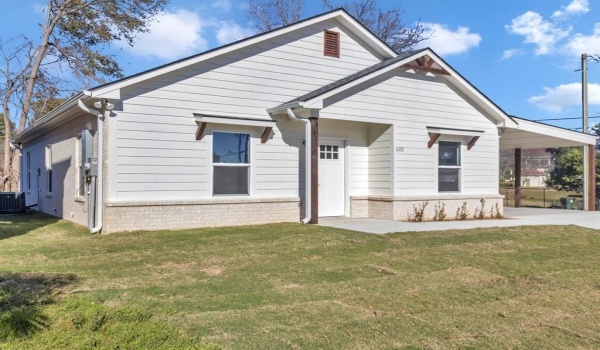 602 N Bois D Arc Avenue, Tyler, TX 75702, 3 Bedrooms Bedrooms, ,2 BathroomsBathrooms,Residential,For Sale,602 N Bois D Arc Avenue,20823686