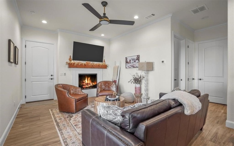 428 Royal Santana Run, Weatherford, TX 76087, 6 Bedrooms Bedrooms, ,5 BathroomsBathrooms,Residential,For Sale,428 Royal Santana Run,20823750
