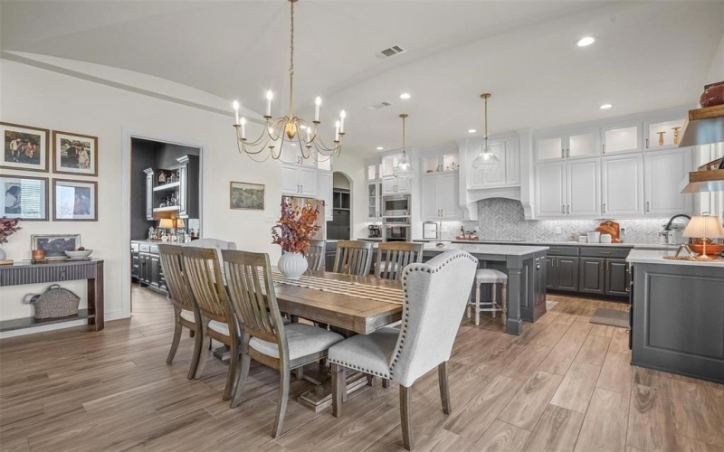 428 Royal Santana Run, Weatherford, TX 76087, 6 Bedrooms Bedrooms, ,5 BathroomsBathrooms,Residential,For Sale,428 Royal Santana Run,20823750