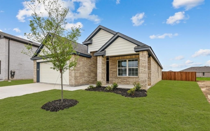108 Drovers Drive, Cleburne, TX 76031, 3 Bedrooms Bedrooms, ,2 BathroomsBathrooms,Residential,For Sale,108 Drovers Drive,20823856