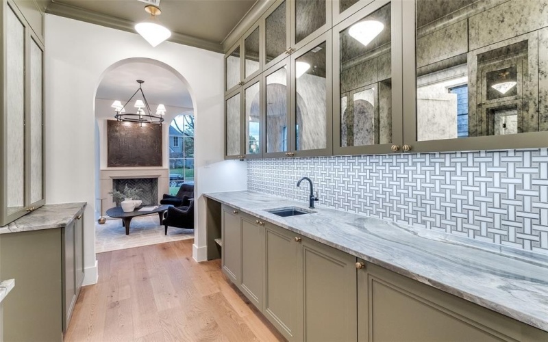 4073 Stanford Avenue, University Park, TX 75225, 5 Habitaciones Habitaciones , ,6 BañosBaños,Residential,En Venta,4073 Stanford Avenue,20823336