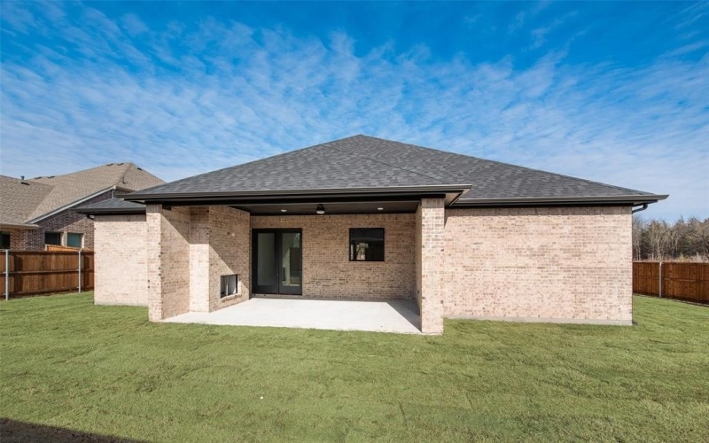 1323 Emma Road, Van Alstyne, TX 75495, 4 Bedrooms Bedrooms, ,3 BathroomsBathrooms,Residential,For Sale,1323 Emma Road,20824507