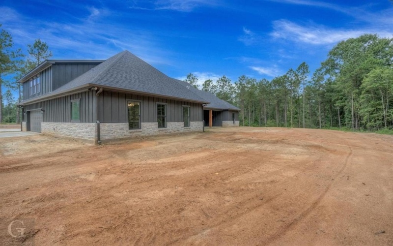 221 Millwood Loop, Minden, LA 71055, 4 Bedrooms Bedrooms, ,3 BathroomsBathrooms,Residential,For Sale,221 Millwood Loop,20824849