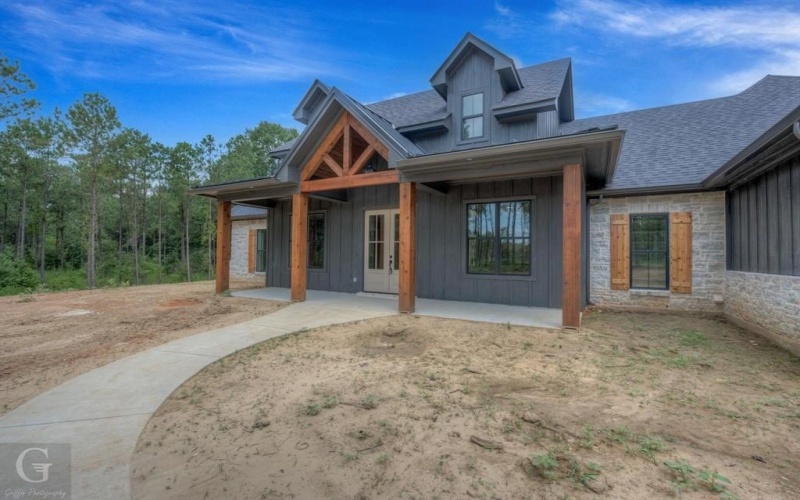 221 Millwood Loop, Minden, LA 71055, 4 Bedrooms Bedrooms, ,3 BathroomsBathrooms,Residential,For Sale,221 Millwood Loop,20824849