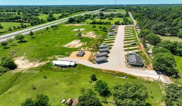 1500 Roebuck Road, Hugo, OK 74743, ,Commercial Sale,For Sale,1500 Roebuck Road,20824949