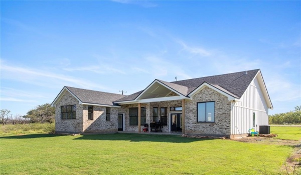 7702 Feather Bay Blvd Boulevard, Brownwood, TX 76801, 3 Bedrooms Bedrooms, ,2 BathroomsBathrooms,Residential,For Sale,7702 Feather Bay Blvd Boulevard,20828671