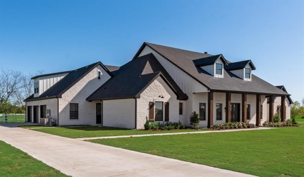 297 League Road, McLendon Chisholm, TX 75032, 5 Bedrooms Bedrooms, ,3 BathroomsBathrooms,Residential,For Sale,297 League Road,20828883
