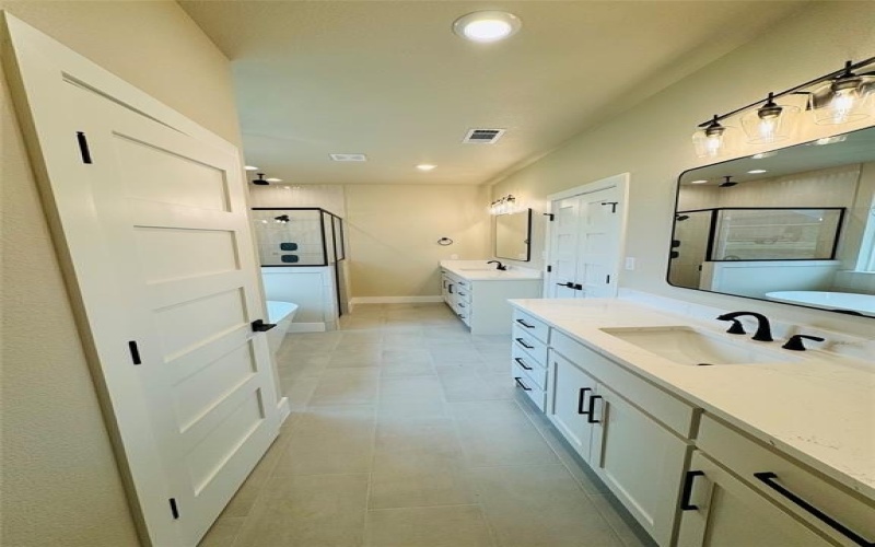 1077 Uplift Drive, Weatherford, TX 76087, 4 Habitaciones Habitaciones , ,2 BañosBaños,Residential,En Venta,1077 Uplift Drive,20829030