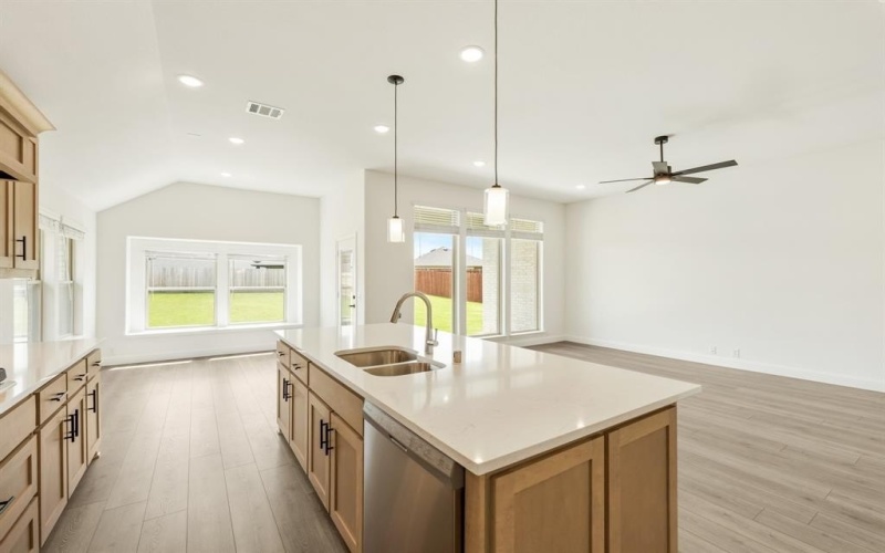 3348 Blazing Star Drive, Crandall, TX 75114, 4 Habitaciones Habitaciones , ,3 BañosBaños,Residential,En Venta,3348 Blazing Star Drive,20829271