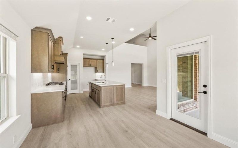 3350 Blazing Star Drive, Crandall, TX 75114, 4 Habitaciones Habitaciones , ,3 BañosBaños,Residential,En Venta,3350 Blazing Star Drive,20829330