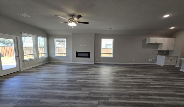 381 Appaloosa Drive, Ferris, TX 75125, 4 Habitaciones Habitaciones , ,2 BañosBaños,Residential,En Venta,381 Appaloosa Drive,20829351