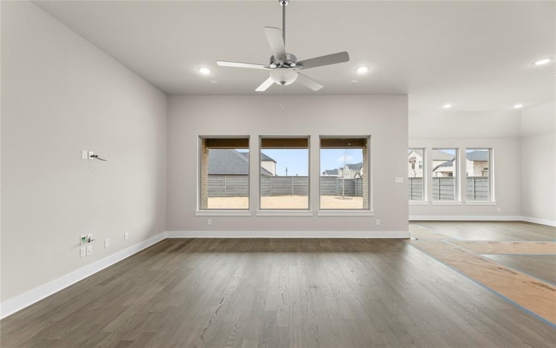 517 Marisa, Little Elm, TX 76227, 4 Bedrooms Bedrooms, ,3 BathroomsBathrooms,Residential,For Sale,517 Marisa,20829419