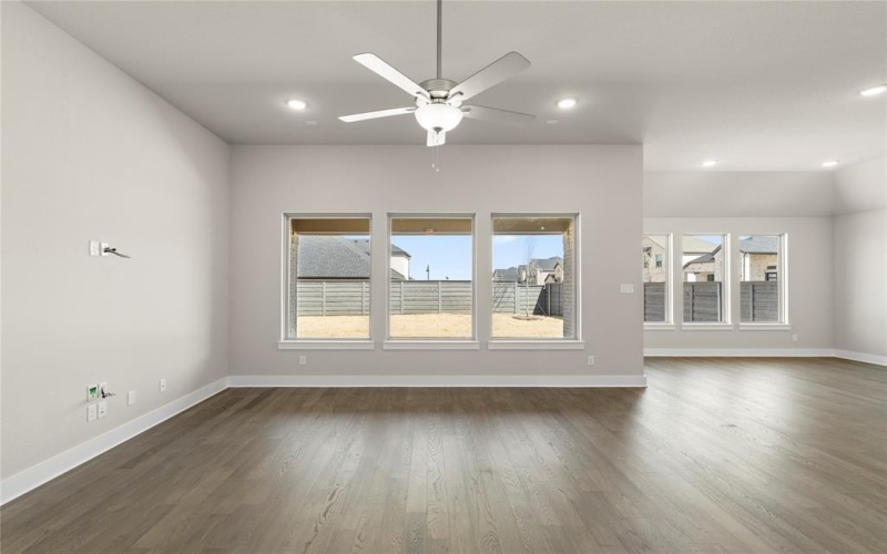 517 Marisa, Little Elm, TX 76227, 4 Bedrooms Bedrooms, ,3 BathroomsBathrooms,Residential,For Sale,517 Marisa,20829419