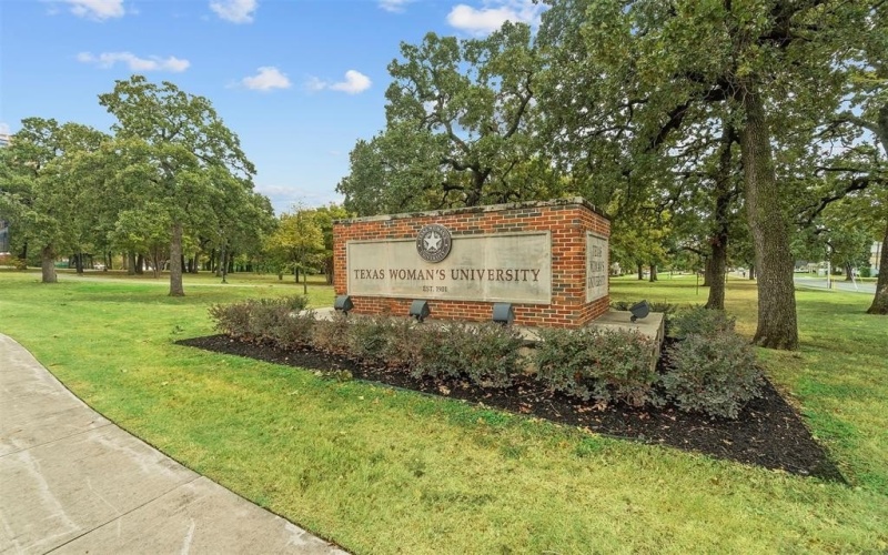 3916 Whisperwood Road, Denton, TX 76210, 4 Bedrooms Bedrooms, ,3 BathroomsBathrooms,Residential,For Sale,3916 Whisperwood Road,20829438