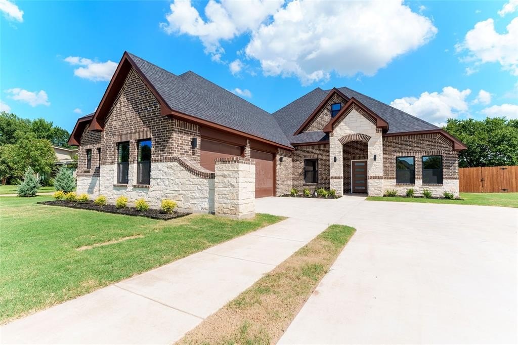 2013 Parker Place, Corsicana, TX 75110, 4 Habitaciones Habitaciones , ,2 BañosBaños,Residential,En Venta,2013 Parker Place,20829456