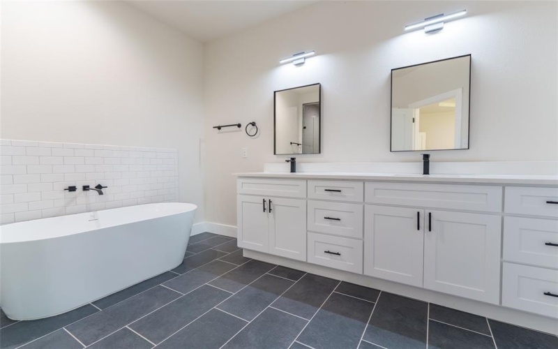 2013 Parker Place, Corsicana, TX 75110, 4 Habitaciones Habitaciones , ,2 BañosBaños,Residential,En Venta,2013 Parker Place,20829456
