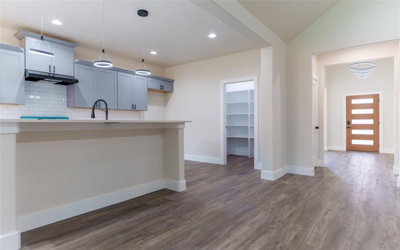 2013 Parker Place, Corsicana, TX 75110, 4 Habitaciones Habitaciones , ,2 BañosBaños,Residential,En Venta,2013 Parker Place,20829456