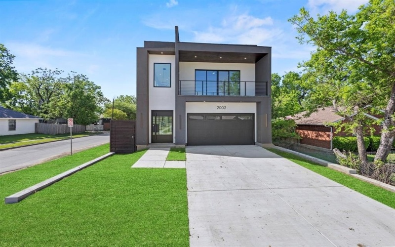 2002 Angelina Drive, Dallas, TX 75212, 4 Habitaciones Habitaciones , ,3 BañosBaños,Residential,En Venta,2002 Angelina Drive,20829750