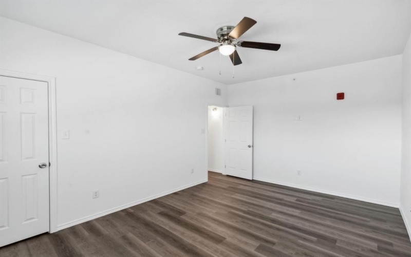 11222 Park Central Place #D, Dallas, TX 75230, 2 Bedrooms Bedrooms, ,2 BathroomsBathrooms,Residential,For Sale,11222 Park Central Place,20826642