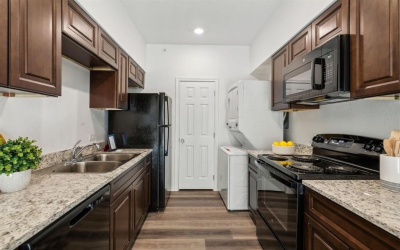 11222 Park Central Place #D, Dallas, TX 75230, 2 Bedrooms Bedrooms, ,2 BathroomsBathrooms,Residential,For Sale,11222 Park Central Place,20826642