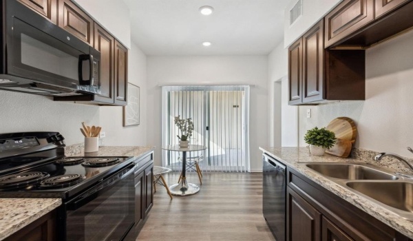 11222 Park Central Place #D, Dallas, TX 75230, 2 Bedrooms Bedrooms, ,2 BathroomsBathrooms,Residential,For Sale,11222 Park Central Place,20826642