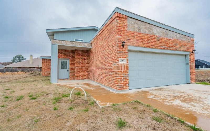 237 Backlash Drive, Gun Barrel City, TX 75156, 3 Bedrooms Bedrooms, ,2 BathroomsBathrooms,Residential,For Sale,237 Backlash Drive,20830096
