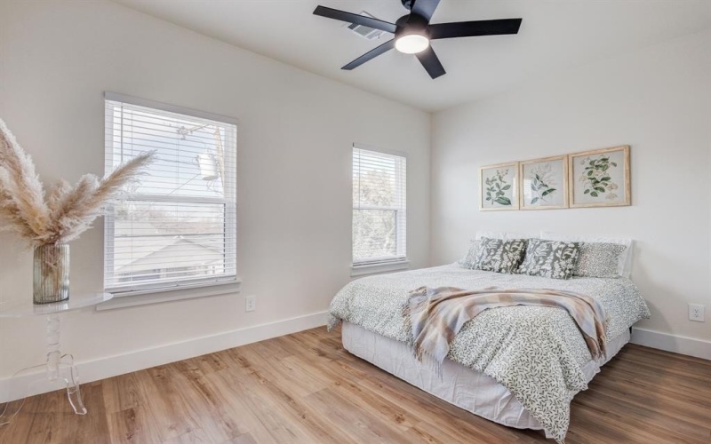 3230 6th Avenue, Fort Worth, TX 76110, 4 Bedrooms Bedrooms, ,2 BathroomsBathrooms,Residential,For Sale,3230 6th Avenue,20826681