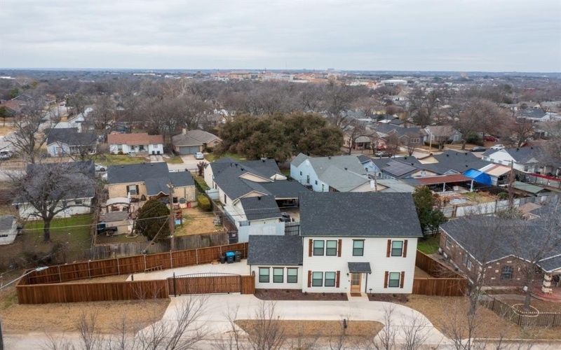 3230 6th Avenue, Fort Worth, TX 76110, 4 Bedrooms Bedrooms, ,2 BathroomsBathrooms,Residential,For Sale,3230 6th Avenue,20826681