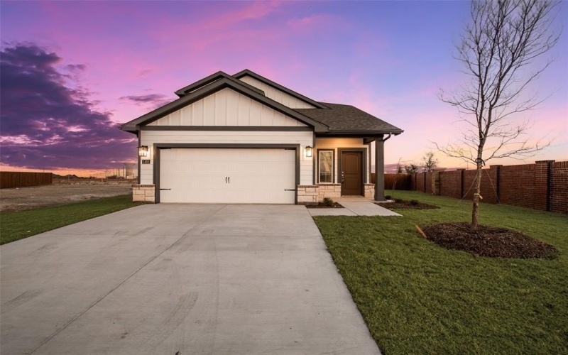 1450 Swinging Bridge Road, Saginaw, TX 76179, 4 Bedrooms Bedrooms, ,2 BathroomsBathrooms,Residential Lease,For Rent,1450 Swinging Bridge Road,20830119