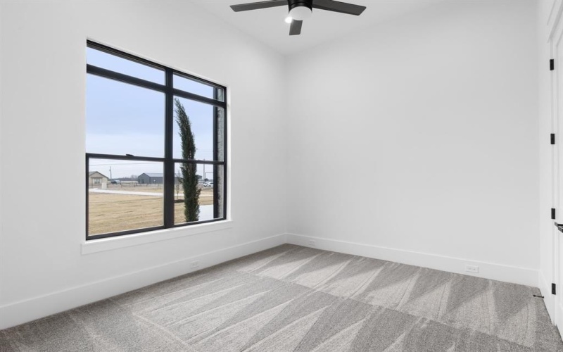 665 Armstrong Road, Venus, TX 76084, 5 Habitaciones Habitaciones , ,3 BañosBaños,Residential,En Venta,665 Armstrong Road,20830328