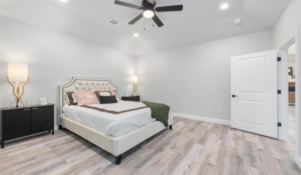 1001 Don Eve Court, Azle, TX 76020, 4 Bedrooms Bedrooms, ,2 BathroomsBathrooms,Residential,For Sale,1001 Don Eve Court,20826977