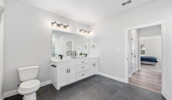 7600 Veal Station Road, Azle, TX 76020, 4 Bedrooms Bedrooms, ,2 BathroomsBathrooms,Residential,For Sale,7600 Veal Station Road,20826991