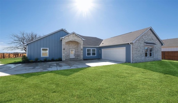 7600 Veal Station Road, Azle, TX 76020, 4 Bedrooms Bedrooms, ,2 BathroomsBathrooms,Residential,For Sale,7600 Veal Station Road,20826991