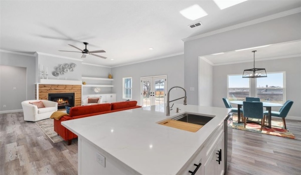 7600 Veal Station Road, Azle, TX 76020, 4 Bedrooms Bedrooms, ,2 BathroomsBathrooms,Residential,For Sale,7600 Veal Station Road,20826991