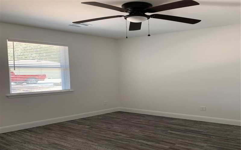 521 E Hanna, Denison, TX 75021, 3 Bedrooms Bedrooms, ,2 BathroomsBathrooms,Residential Lease,For Rent,521 E Hanna,20827128